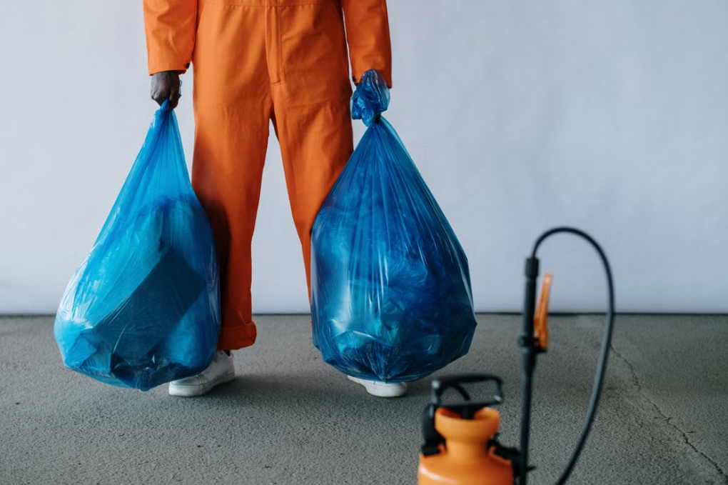 1 On-Site Collection & Removal Service for Old Items & Waste | High-Capacity, Heavy-Duty Blue Trash Bag Kit - Image 1