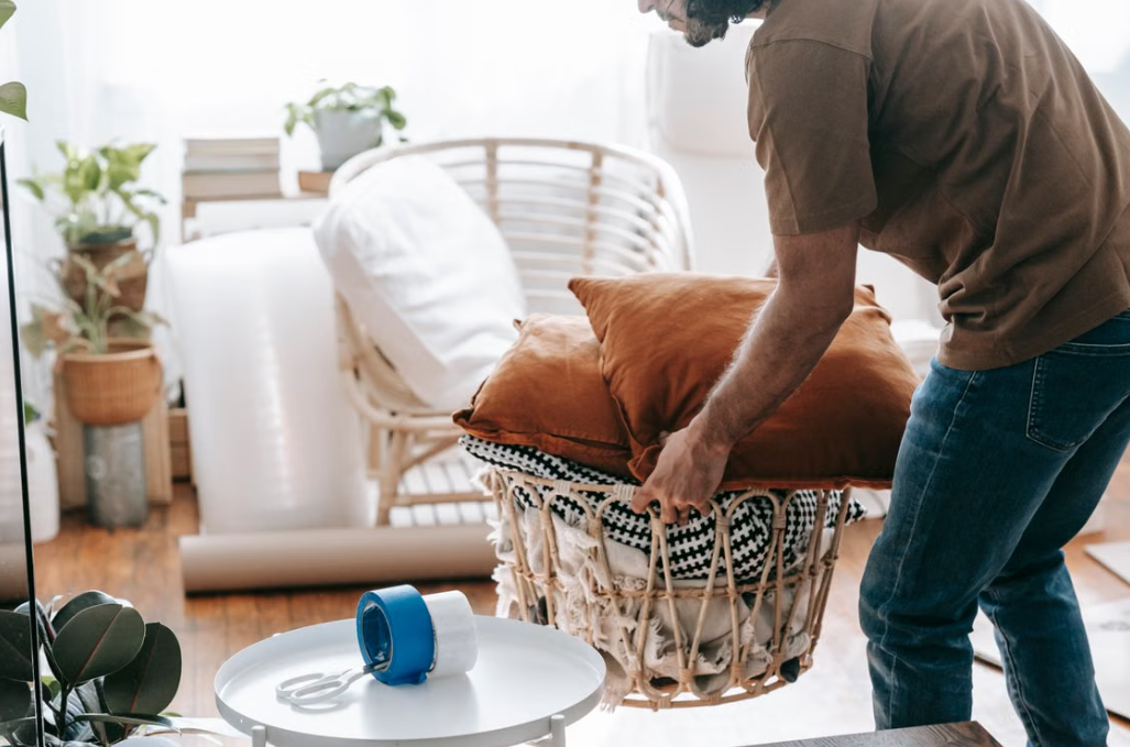 10 Home Soft Furnishing & Pre-owned Item Organization and Packing Service - Image 1
